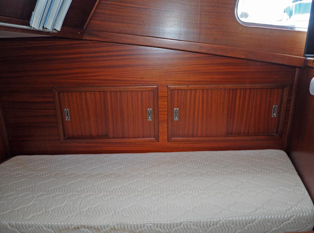 Cabin en avant, H&eacute;bergements